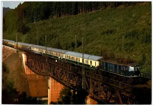 Elektro Schnellzuglokomotive -129104