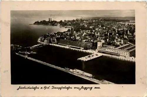 Friedrichshafen, Dampferhafen vom Flugzeug aus -342688