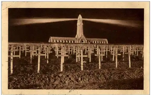 Ossuaire de Douaumont -128602