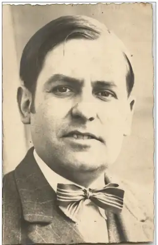 Schauspieler mit Autogramm -128002