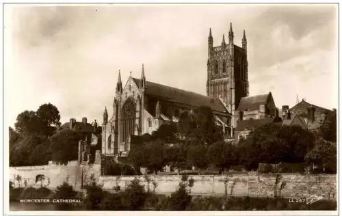 worcester Cathedral -130838