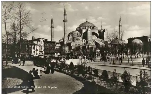 Constantinople - Mosquee St. Sophie -130850
