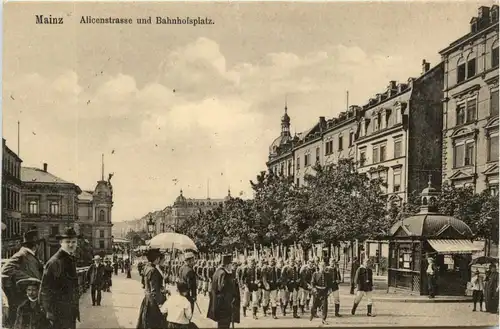 Mainz, Alicenstrasse und Bahnhofsplatz -344348