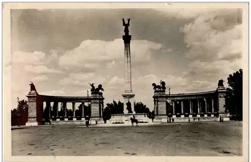 Budapest - Milleniumi emelekmü -130690