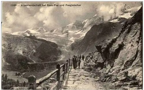 Alpenlandschaft bei Saas Fee und Feegletscher -132240