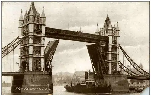 London Tower Bridge -130736