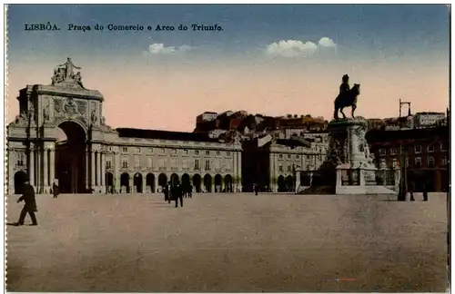 Lisboa - Praca do Comercio e Arco do Triunfo -130944