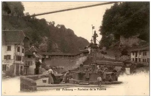 Fribourg - Fontaine de la Fidelite -132138