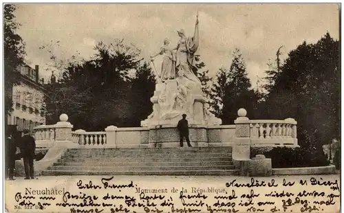 Neuchatel - Monument de la Republique -175448