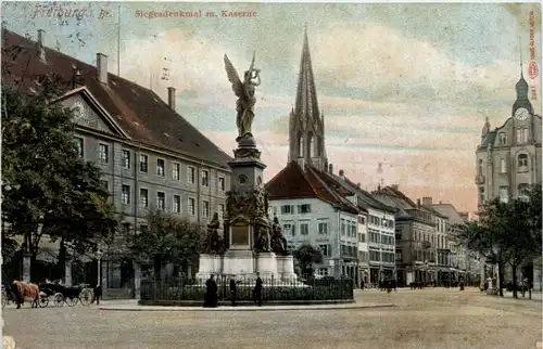 Freiburg i.Br., Siegesdenkmal mit Kaserne -348302