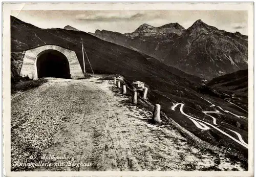 Splügenberg - Schneegallerie mit Berghaus -136370