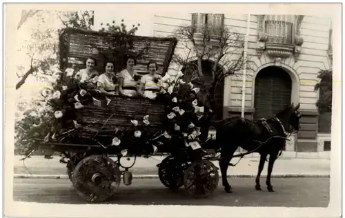 Zürich - Pferewagen am Sechsiläuten 1910 -135640