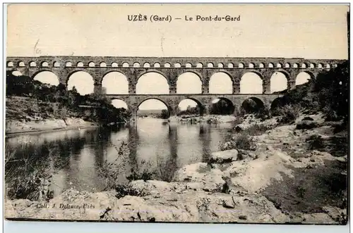 Uzes - Le Pont du Gard -137570
