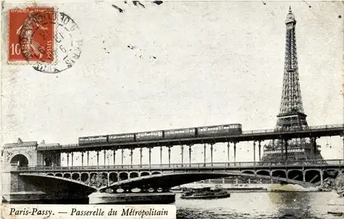 Paris - Passy - Passerelle du Metropolitain -10254