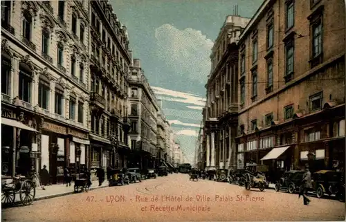 Lyon - Rue de l Hotel de Ville -10338