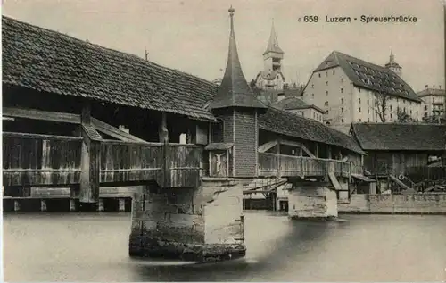 Luzern - Spreuerbrücke -141012