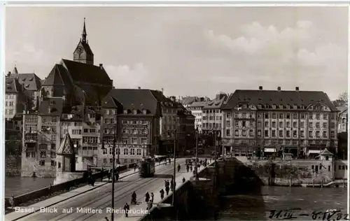 Basel - Blick auf Mittlere Rheinbrücke -143090