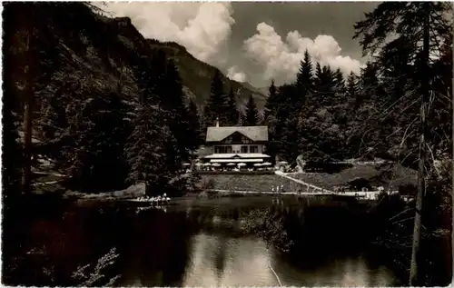 Blausee mit Kurhaus -141802