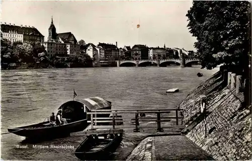 Basel - Mittlere Rheinbrücke mit Fähre -143978