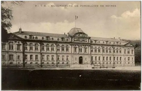 Sevres - Manufacture de Porcelaine -8274