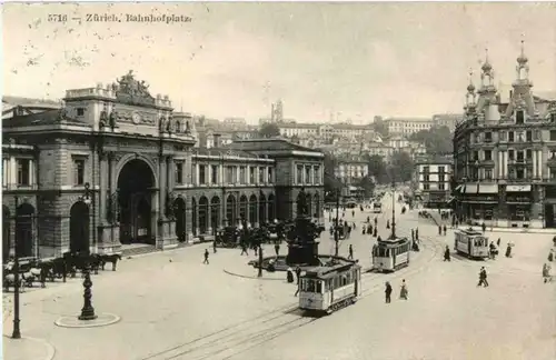 Zürich - Bahnhofplatz mit Tram -143104