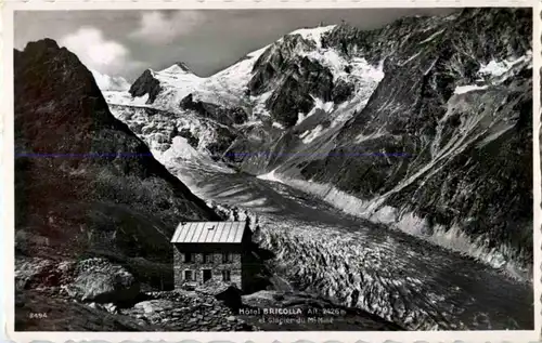 Hotel Bricolla et glacier du Mt. Mine -144584