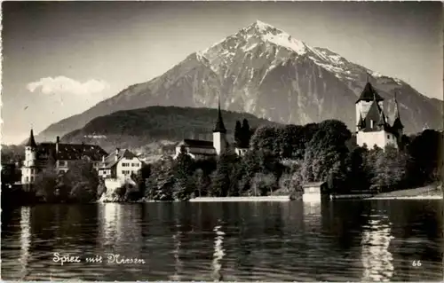 Spiez mit Niesen -145194