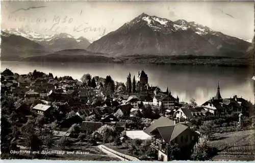 Oberhofen mit Blüemlisalp -144480