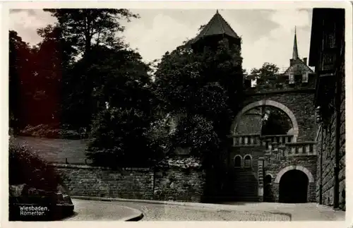 Wiesbaden - Römertor -148736