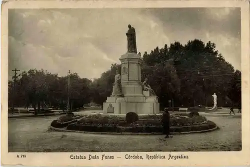 Cordoba - Estatua Dean Funes -154466
