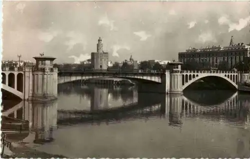 Sevilla - Puente de San Telmo -154724
