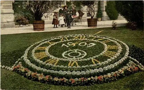 St. Gallen - Blumenuhr im Stadtpark -154172