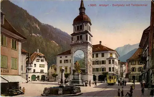 Altdorf - Dorfplatz mit Tram -159670