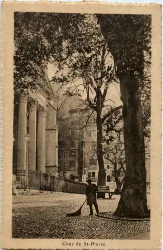 Geneve - Cour de St. Pierre -162368