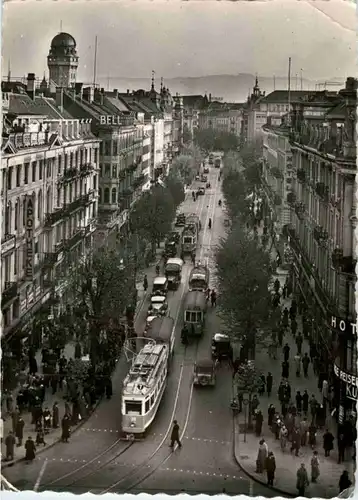 Zürich - Bahnhofstrasse mit Tram -166476