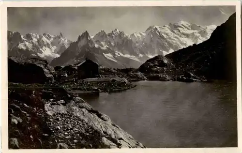 Le Mont Blanc Chamonix -165070