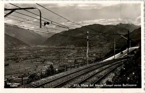 Vista dal Monte Ceneri verso Bellinzona -168268