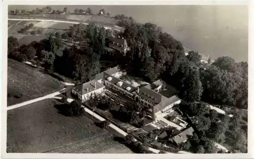 Schloss Arenenberg -169168