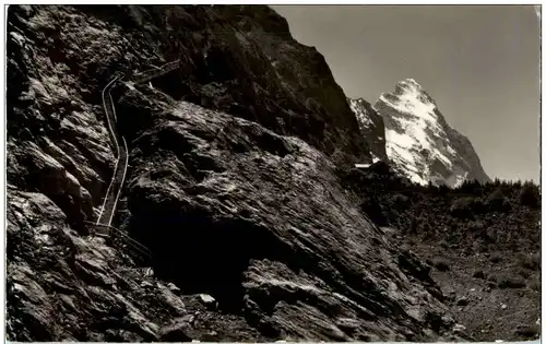 Grindelwald - Aufstieg zur Eisgrotte -133320