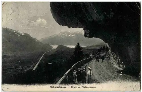 Brünigstrasse - Blick auf Brienzersee -133670