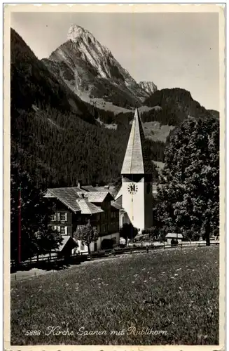 Saanen - Kirche mit Rüblihorn -134856