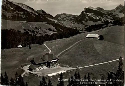 Fliegeraufnahme vom GAsthaus Salwideli bei Sörenberg -180352