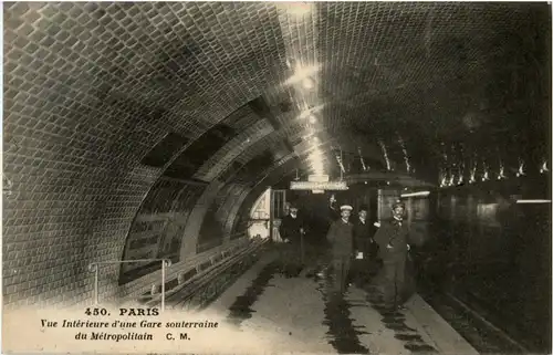 Paris - Metro -11074