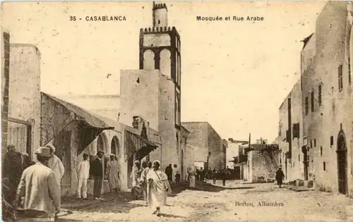 Casablanca - Mosquee et Rue Arabe -183326