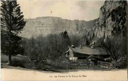 La Ferme et le Creux du Van -175608