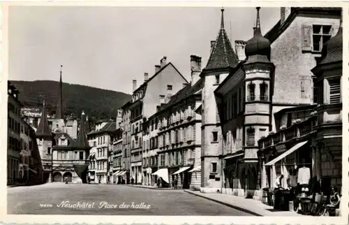 Neuchatel - Place des Halles -175832