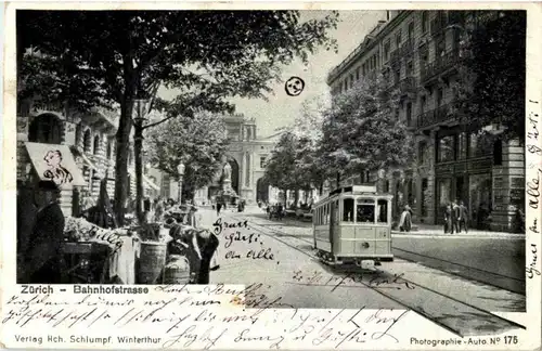 Zürich - Bahnhofstrasse mit Tram -181120