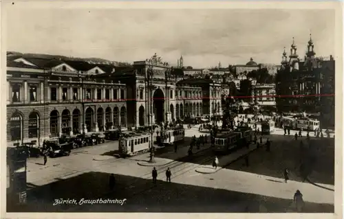 Zürich - Hauptbahnhof mit Tram -181088