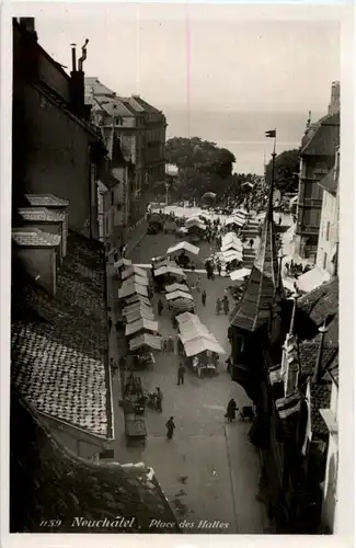 Neuchatel - Place des Halles -175850