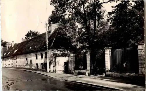 Verneuil sur Seine -12438